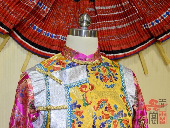 少数民族服饰传统藏族节庆女装