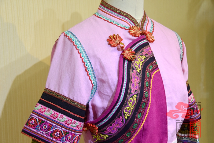 少数民族服装白族服装05